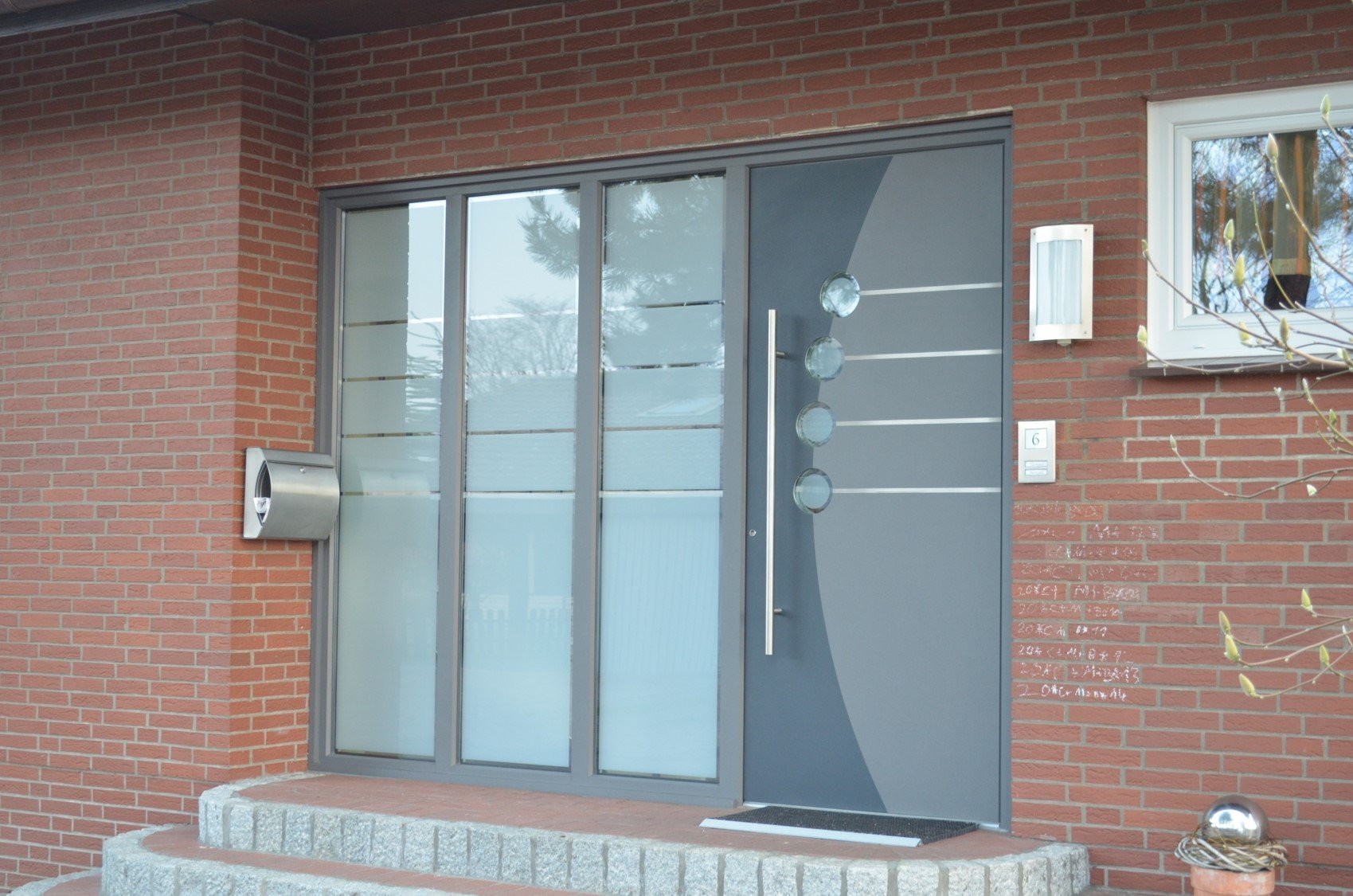 Referenzen Haustüren in Osnabrück Kunststoff Fenster Aluminium Haustüren Rolladen